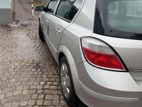 Gebraucht Opel Astra 105 PS (77 kW) 2005 Silber Limousine