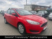 Używany Ford Focus Ambiente 101 KM (74 kW) 2016 Czerwony Sedan/Limuzyna