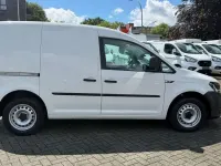 Gebraucht VW Caddy 102 PS (75 kW) 2019 Weiß Van / Kleinbus
