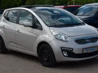 Gebraucht Kia Venga 125 PS (91 kW) 2010 Silber Kleinwagen