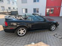 Second-hand Ford Mustang 265 CP (194 kW) 2000 Negru Cabrio