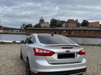 Usata Ford Focus 140 CV (102 kW) 2012 Argento Berlina