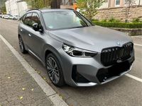 gebraucht BMW iX1 xDrive30 M-Paket Frozen pure grey metallic