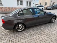 Gebraucht BMW 325 218 PS (160 kW) 2005 Grau Limousine
