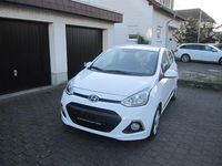 Gebraucht Hyundai i10 YES! 87 PS (63 kW) 2016 Weiß Kleinwagen