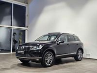Gebraucht VW Touareg Exclusive 262 PS (192 kW) 2015 Deep black perleffek (metallic) SUV