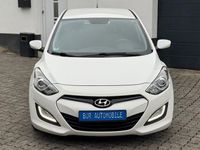Gebraucht Hyundai i30 Classic 99 PS (72 kW) 2013 Weiß Limousine