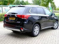 Gebraucht Mitsubishi Outlander P-HEV Edition 121 PS (88 kW) 2015 Schwarz SUV