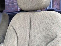 Gebraucht Chrysler Voyager 147 PS (108 kW) 2002 Silber Van / Kleinbus