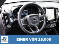 Gebraucht Volvo XC40 Plus 163 PS (119 kW) 2023 Weiß metallic SUV