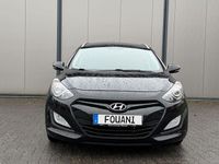 Gebraucht Hyundai i30 Style 128 PS (94 kW) 2012 Schwarz Limousine