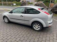 Gebraucht Ford Focus 101 PS (74 kW) 2005 Silber Kleinwagen