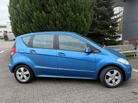 Gebraucht Mercedes A150 95 PS (69 kW) 2009 Blau Kleinwagen