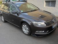 Usado VW Passat Active 140 HP (102 kW) 2013 Castanho Carrinha