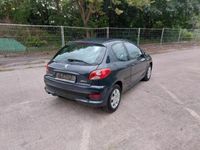 gebraucht Peugeot 206 Zahnriemen,TÜV, Ölservice neu!!