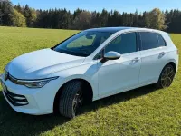 Gebraucht VW Golf VIII Edition 150 PS (110 kW) 2024 Weiß Limousine