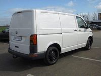 Gebraucht VW T6.1 150 PS (110 kW) 2021 Weiß Van