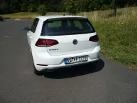 Gebraucht VW e-Golf 100 kW (136 PS) 2019 Weiß Kleinwagen