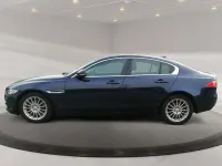Gebraucht Jaguar XE Prestige 163 PS (119 kW) 2016 Loire blue Limousine