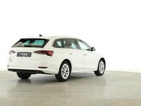 Gebraucht Skoda Octavia Style 116 PS (85 kW) 2023 Candyweiss Kombi
