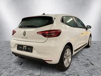 Gebraucht Renault Clio V SE 67 PS (49 kW) 2021 Weiß Limousine