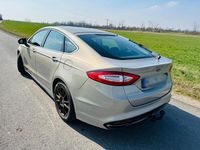 Gebraucht Ford Mondeo 203 PS (149 kW) 2015 Grau Kleinwagen