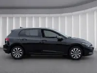 Gebraucht VW Golf VIII Active 150 PS (110 kW) 2023 Schwarz Limousine