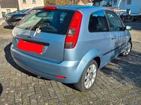 Gebraucht Ford Fiesta 80 PS (58 kW) 2004 Blau Limousine