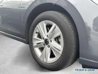 Second-hand VW Golf VIII Life 116 CP (85 kW) 2022 Gri Break