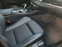 Gebraucht BMW 520 184 PS (135 kW) 2012 Schwarz Kombi