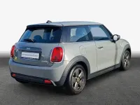 Gebraucht Mini Cooper SE 135 kW (184 PS) 2021 Moonwalk grey metallic Kleinwagen