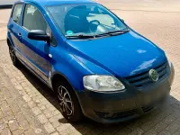 Gebraucht VW Fox 60 PS (44 kW) 2011 Blau Kleinwagen