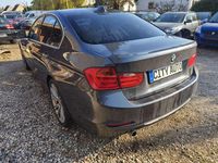 Gebraucht BMW 318 143 PS (105 kW) 2015 Mineralgrau metallic Limousine