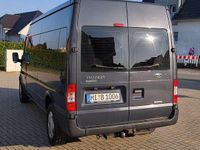 Gebraucht Ford Transit Trend 125 PS (91 kW) 2013 Grau Van