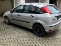 Gebraucht Ford Focus 100 PS (73 kW) 2002 Silber Kleinwagen