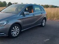 Gebraucht Mercedes B180 122 PS (89 kW) 2014 Grau Kleinwagen