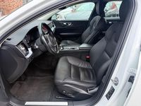Gebraucht Volvo V60 Core 197 PS (144 kW) 2022 Weiß Kombi