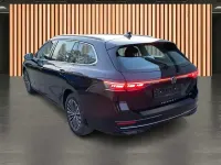 Gebraucht VW Passat Elegance 150 PS (110 kW) 2024 Schwarz Kombi
