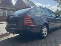 Gebraucht Mercedes C180 143 PS (105 kW) 2003 Blau Kombi