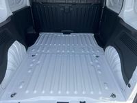 Neu Peugeot E-Partner 100 kW (136 PS) 2025 Weiß (ice white) Van / Kleinbus