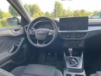 Gebraucht Ford Focus Titanium 125 PS (91 kW) 2023 Silber Limousine