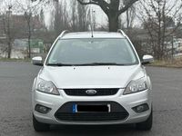 Gebraucht Ford Focus 116 PS (85 kW) 2010 Silber Kombi