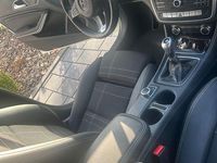 Gebraucht Mercedes A180 Night 122 PS (89 kW) 2016 Weiß Limousine