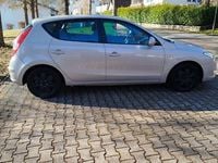 Gebraucht Hyundai i30 116 PS (85 kW) 2010 Grau Limousine