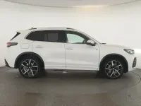 Gebraucht VW Tiguan R-line 193 PS (141 kW) 2025 Oryxweiß perlmutteffekt SUV