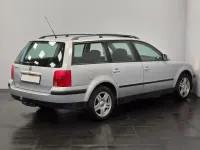 Gebraucht VW Passat 101 PS (74 kW) 1998 Silber Kombi