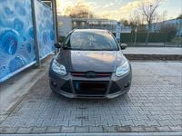 Gebraucht Ford Focus 140 PS (102 kW) 2011 Kombi