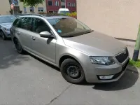 Usado Skoda Octavia 105 CV (77 kW) 2013 Amarillo Familiar