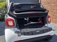 Gebraucht Smart ForTwo Cabrio Passion 90 PS (66 kW) 2019 Weiß Cabrio