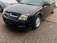 Gebraucht Opel Signum 155 PS (114 kW) 2003 Schwarz Kleinwagen